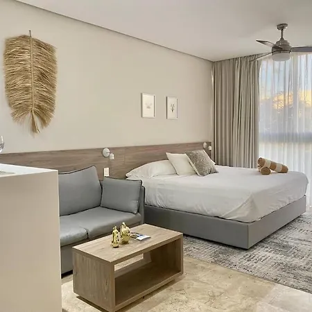 Charming And Perfectly Located Studio With Rooftoop Pool